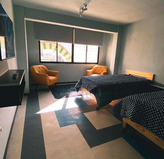 هتل Posada Mia Copacabana