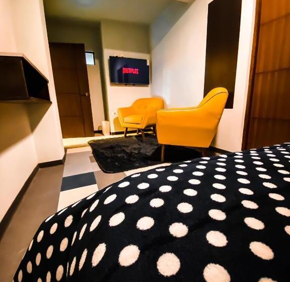 هتل Posada Mia Copacabana