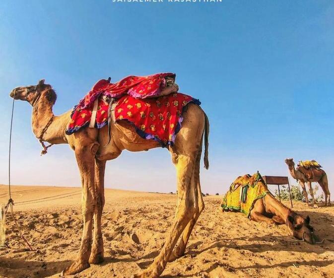 هتل Royal Exotic Luxury Desert Camp