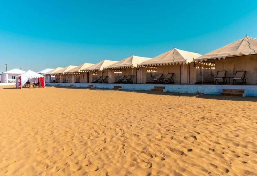 هتل Royal Exotic Luxury Desert Camp