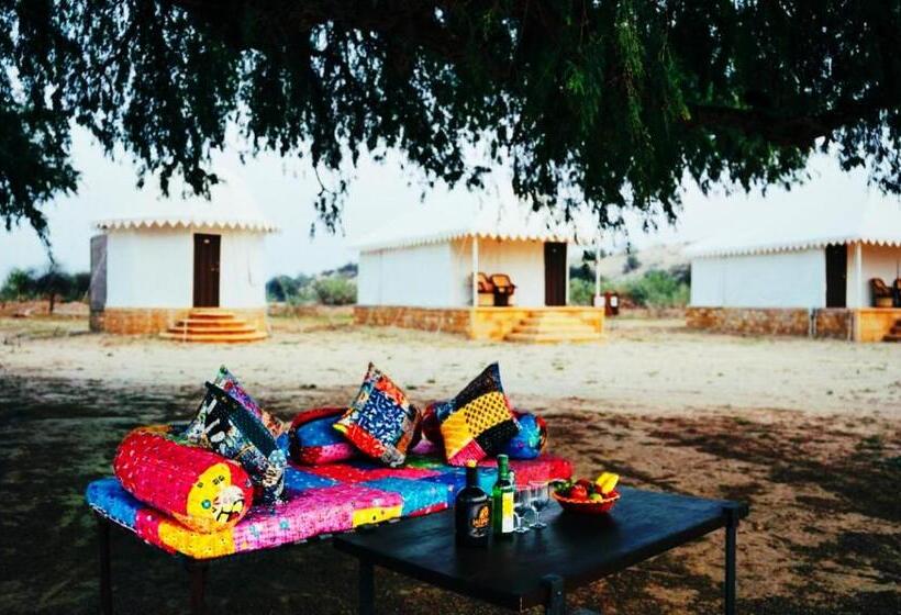 هتل Royal Exotic Luxury Desert Camp