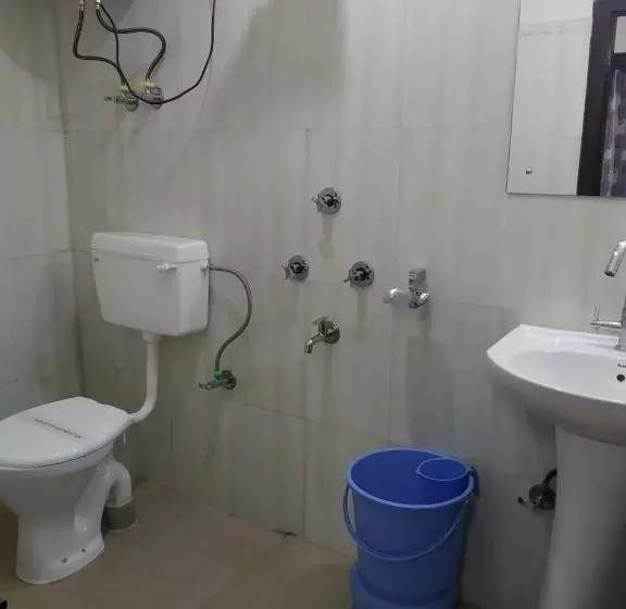 Hotelli Tashi Norling Near Mall Road