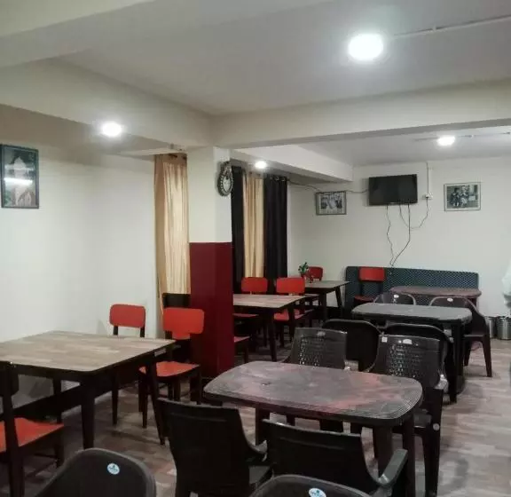 Hotelli Tashi Norling Near Mall Road