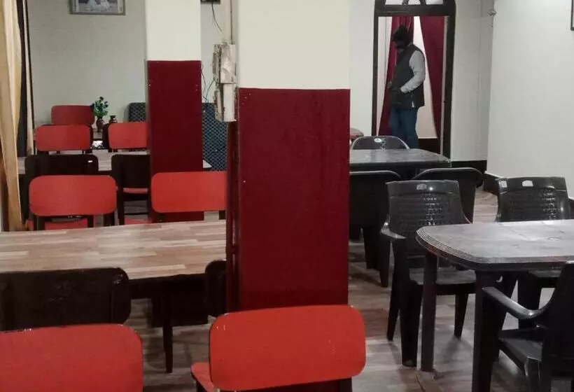 Hotelli Tashi Norling Near Mall Road