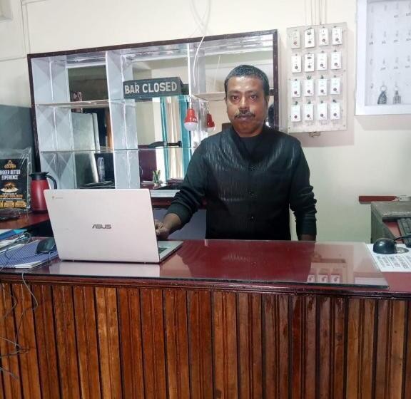 فندق Tashi Norling Near Mall Road