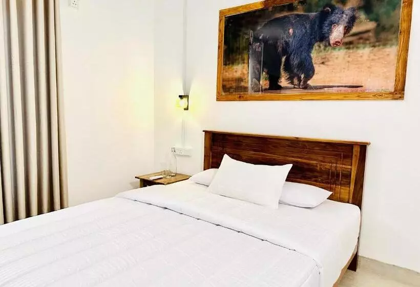 ホテル Wilpattu Blue Sapphire Lite   B&b