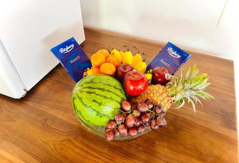 فندق Wilpattu Blue Sapphire Lite B&b