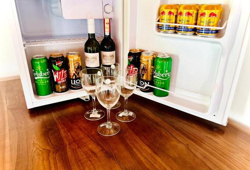 فندق Wilpattu Blue Sapphire Lite B&b