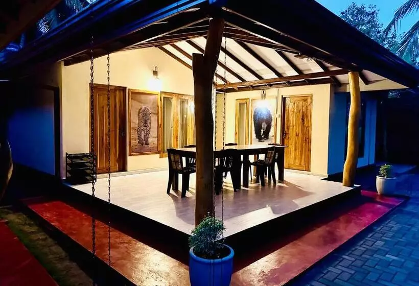 ホテル Wilpattu Blue Sapphire Lite   B&b
