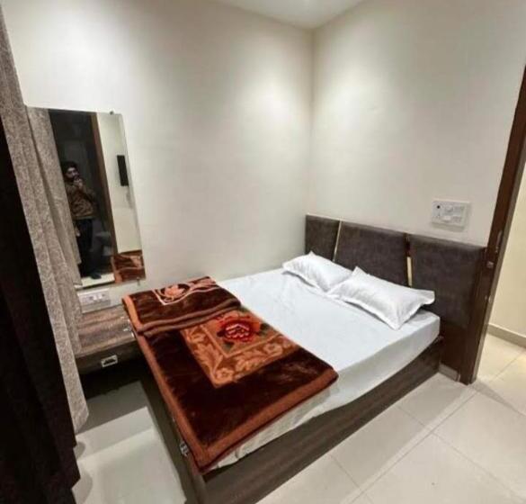 פנסיון Pr Stay