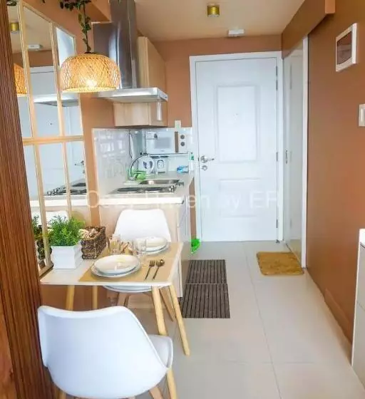 Studio Condo Unit   The Residences @ Commonwealth Qc