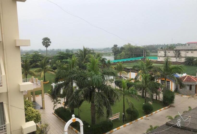 Tropicana Beach Resort, Mandarmani