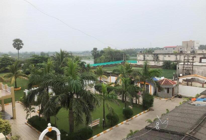 Tropicana Beach Resort, Mandarmani