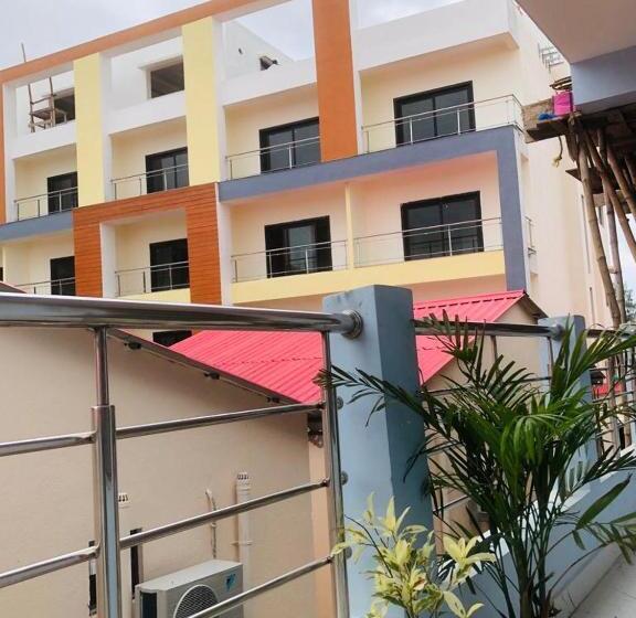 Tropicana Beach Resort, Mandarmani