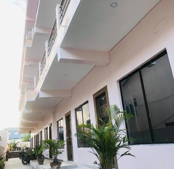 Tropicana Beach Resort, Mandarmani