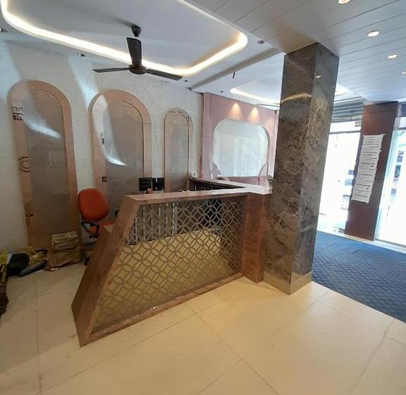 U2 Hotel Wizard Palace