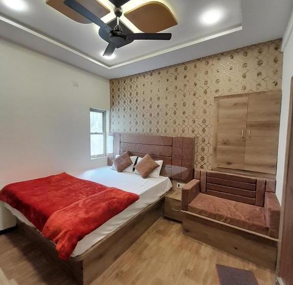 U2 Hotel Wizard Palace