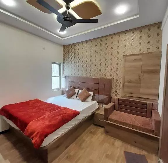 U2 Hotel Wizard Palace