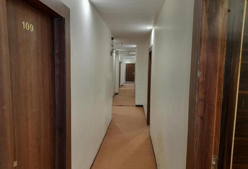 U2 Hotel Wizard Palace