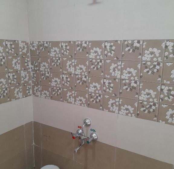 U2 Hotel Wizard Palace