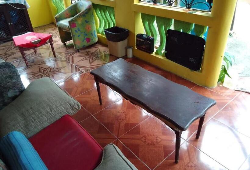 تختخواب و صبحانه Eden Palace