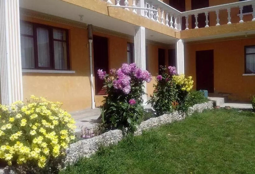 تختخواب و صبحانه Hostal Del Sol Isla Del Sol