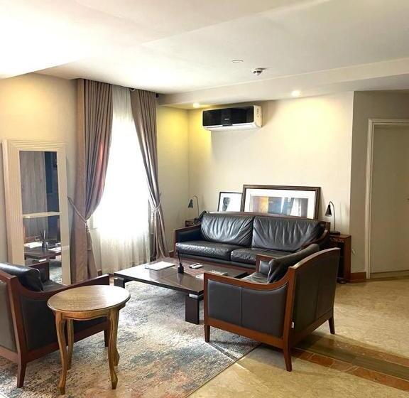 Cadaline Ville Hotel Lagos