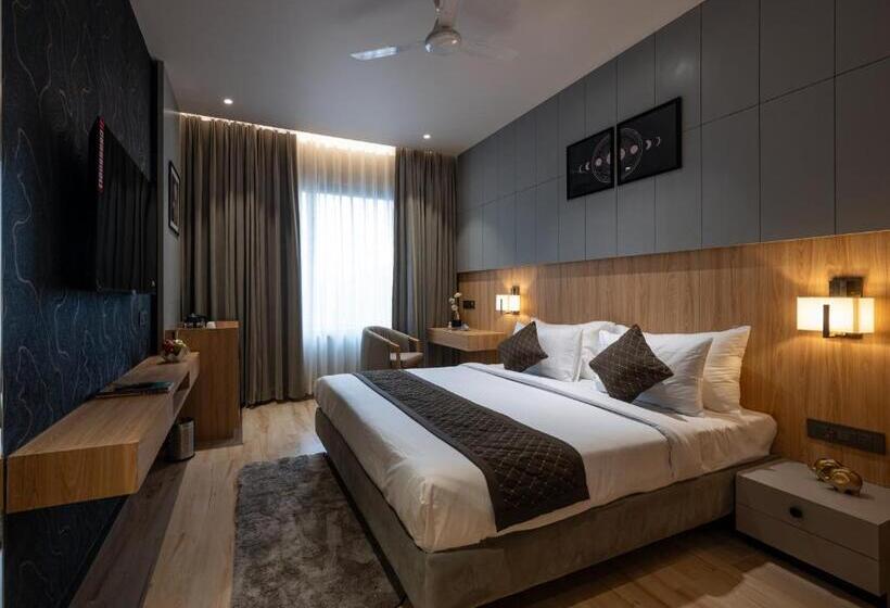 هتل Buddha Avenue