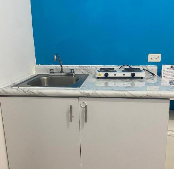 Kapselihotelli Deptos H1336