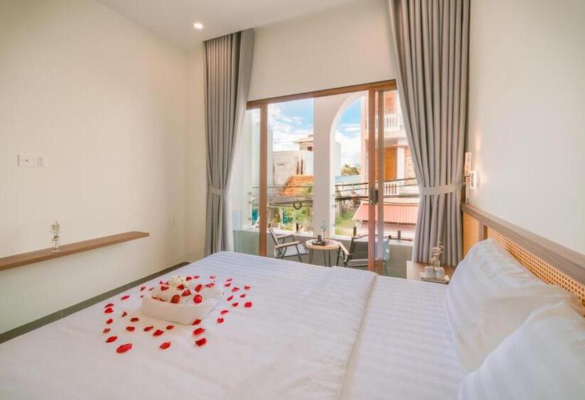 هتل De V Charm Homestay