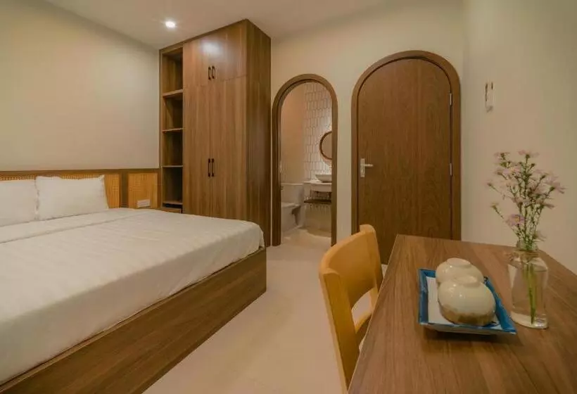 هتل De V Charm Homestay