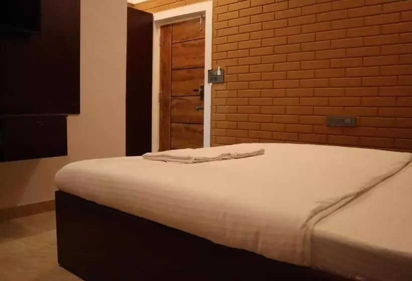 ホテル Jayaganga Inn