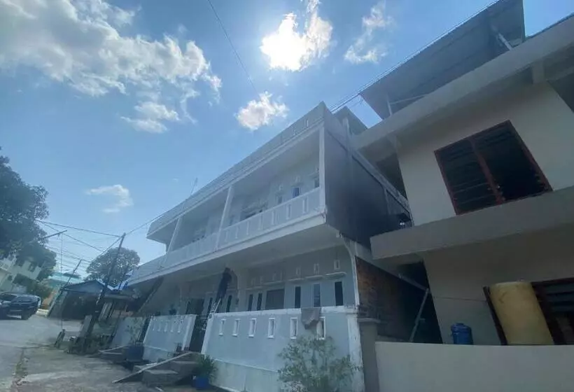 ホテル Oyo 93130 Baloi Homestay