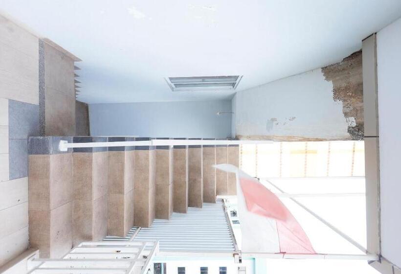 酒店 Oyo 93130 Baloi Homestay