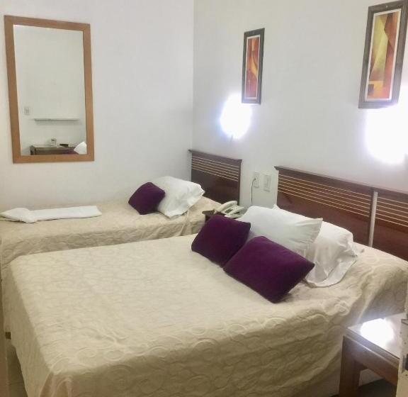 هتل Plaza San Juan