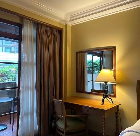ホテル Private Unit At The Camp John Hay Manor