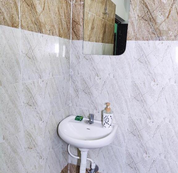 בית מלון כפרי Shagun Banquet &