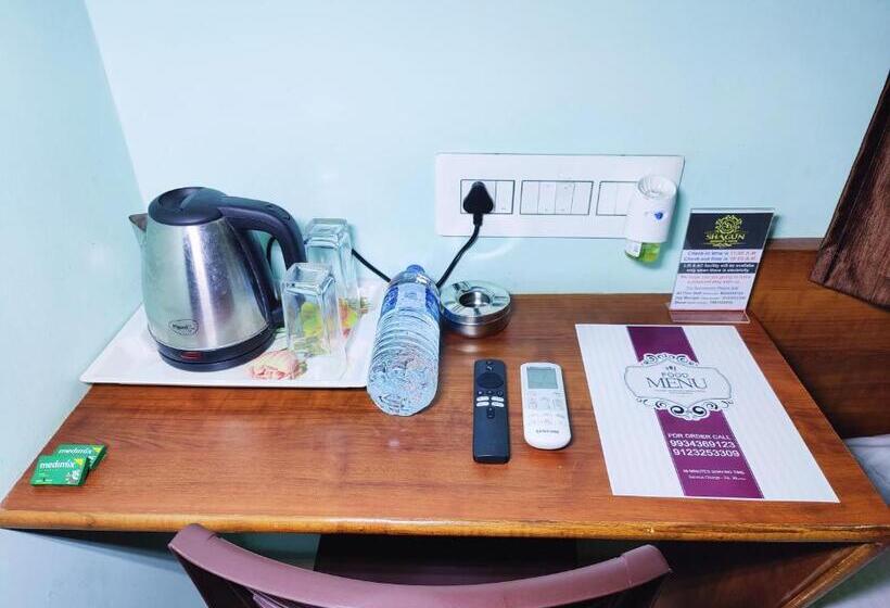 בית מלון כפרי Shagun Banquet &