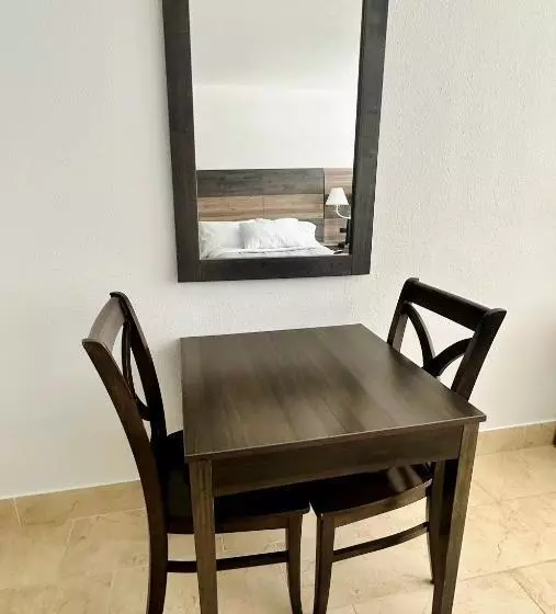 Landmark Resort Updated Double Suite