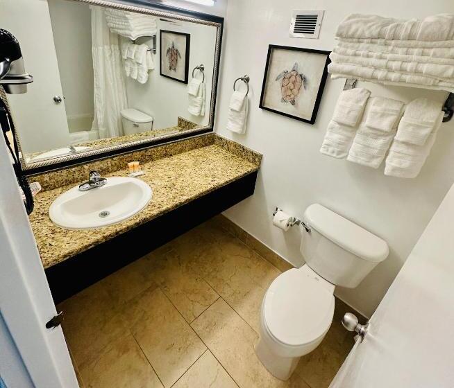 Landmark Resort Updated Double Suite