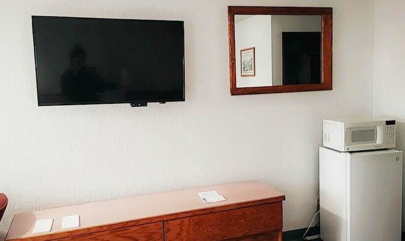 فندق على الطريق Harbor Inn