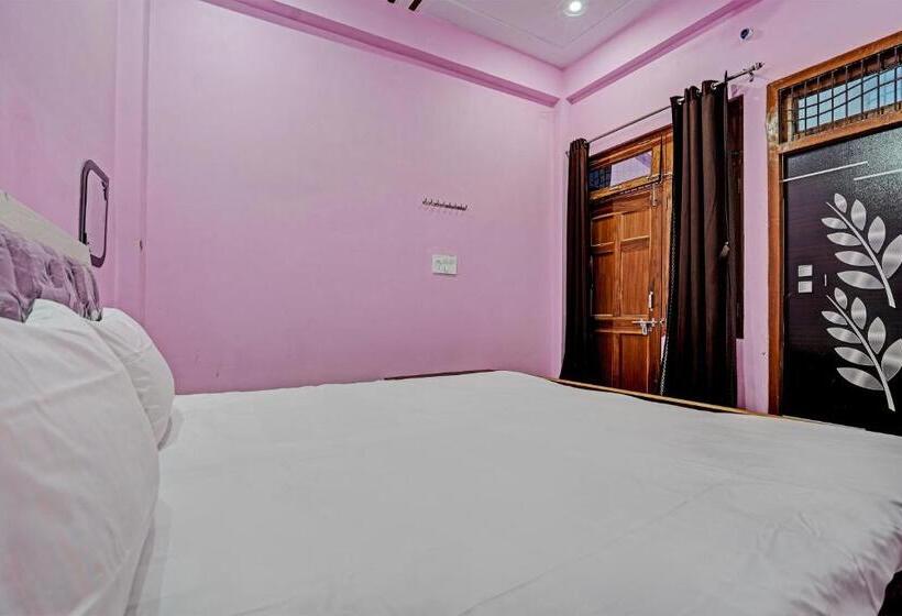 Oyo 82187 Divine Inn Hotel And Guest House