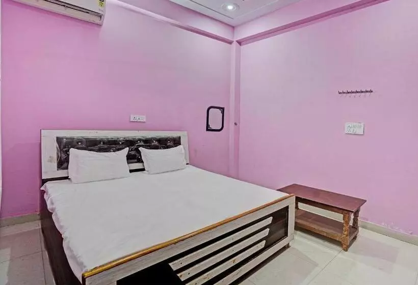 Oyo 82187 Divine Inn Hotel And Guest House