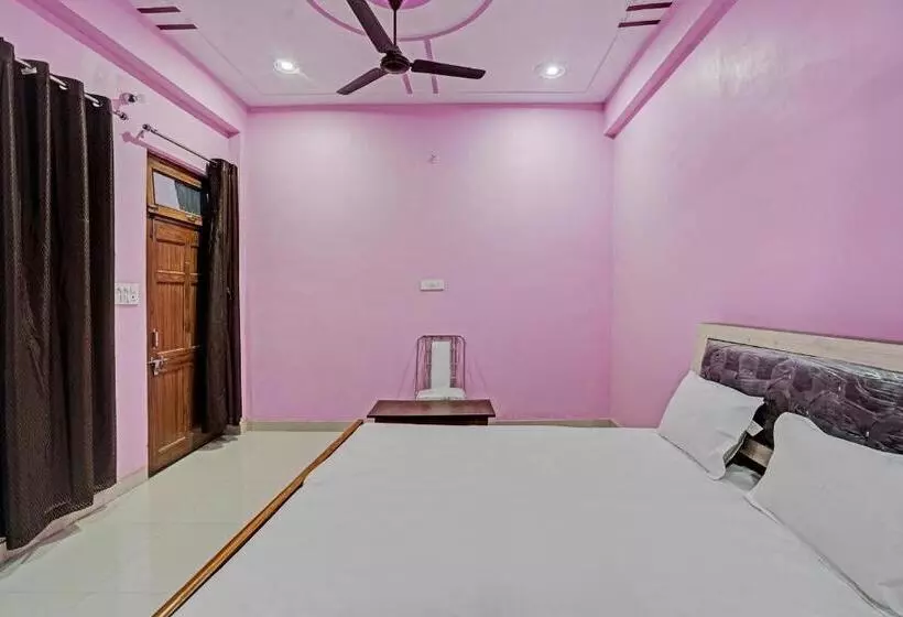 Oyo 82187 Divine Inn Hotel And Guest House