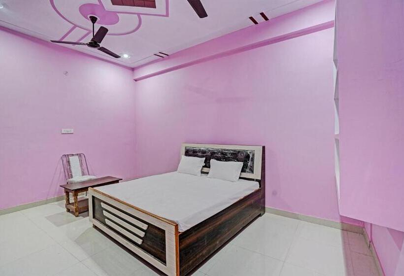 Oyo 82187 Divine Inn Hotel And Guest House