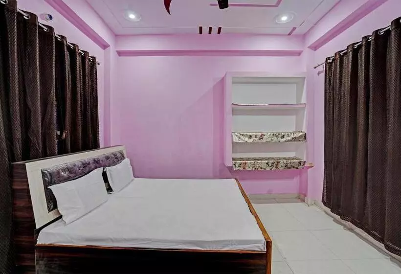 Oyo 82187 Divine Inn Hotel And Guest House