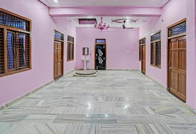 Oyo 82187 Divine Inn Hotel And Guest House