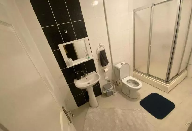 ペンション Cozy House Near The Airport