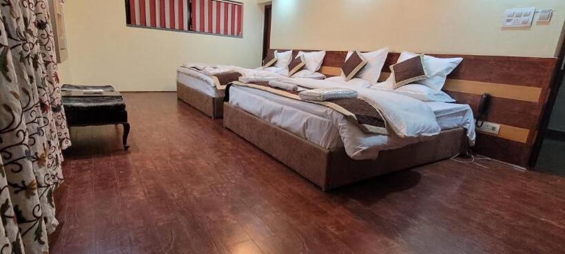 Пансион De Villaz The Luxury Stay