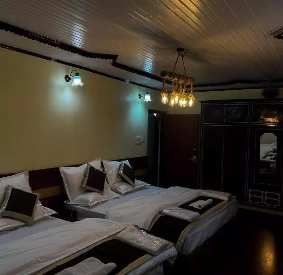 پانسیون De Villaz The Luxury Stay